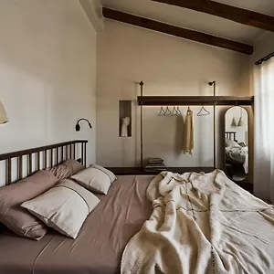 https://ocre-the-art-of-living.rethymnohotels.net